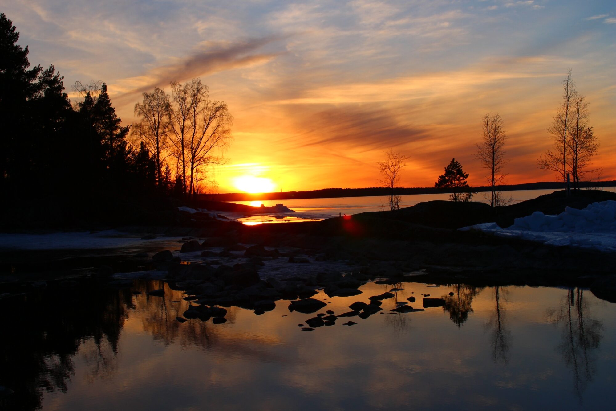 Západ slunce, Tampere, jezero Näsijärvi, Finsko © Anna Jirásková